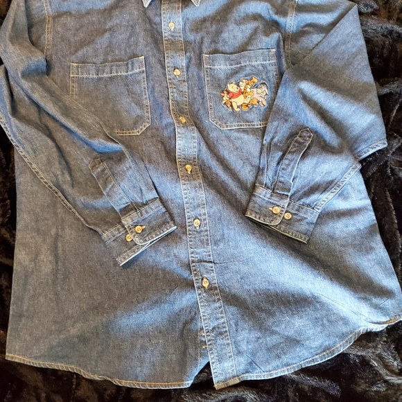 Disney's Winnie The Pooh Button Down - Picture 7 of 8